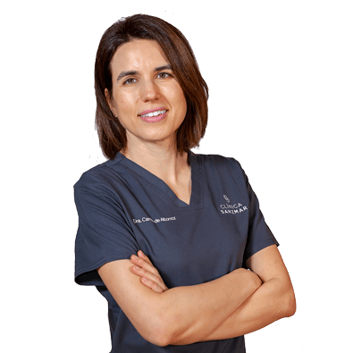 Ana Carrillo de Albornoz - Especialista en Periodoncia e Implantes en Clínica Sanzmar
